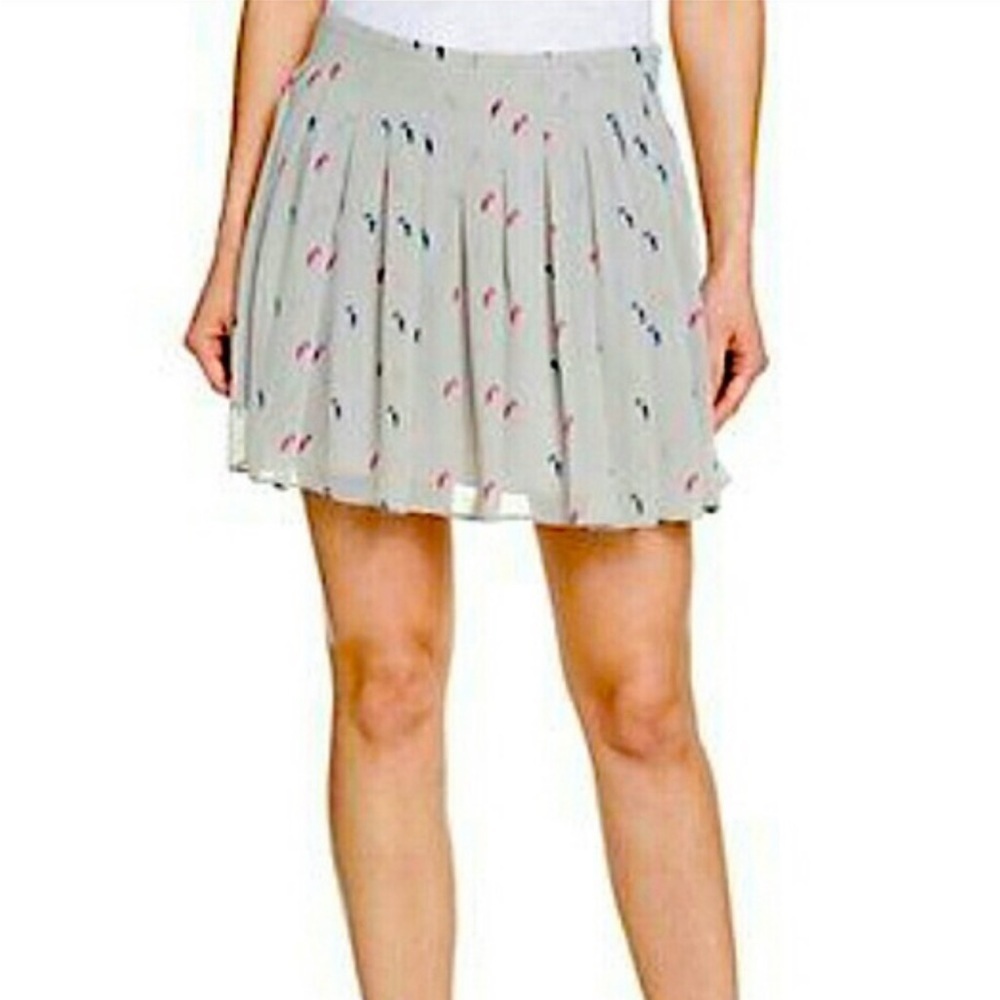 Gray Pleated Skirt with Pattern